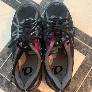 PEARL IZUMI CYCLE SHOES